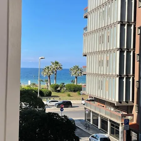 Appartement ( Lungomare ) Mare&città House *